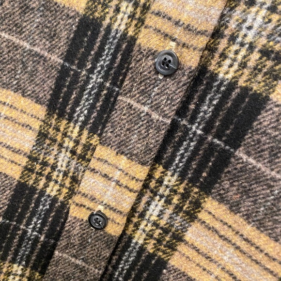 Richie Le Flannel - Picture 3 of 4